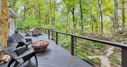 Lakefront Luxury Cabin Retreat with Jacuzzi & Party Dock