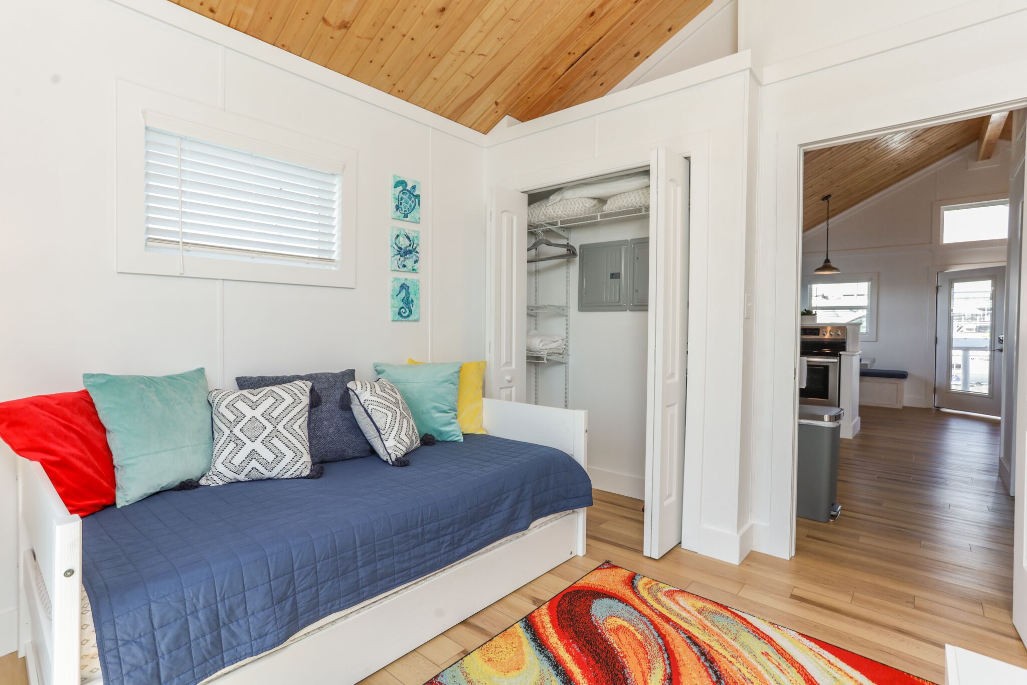 2 soverom, strykejern/-brett, wi-fi (inkludert) og sengetøy