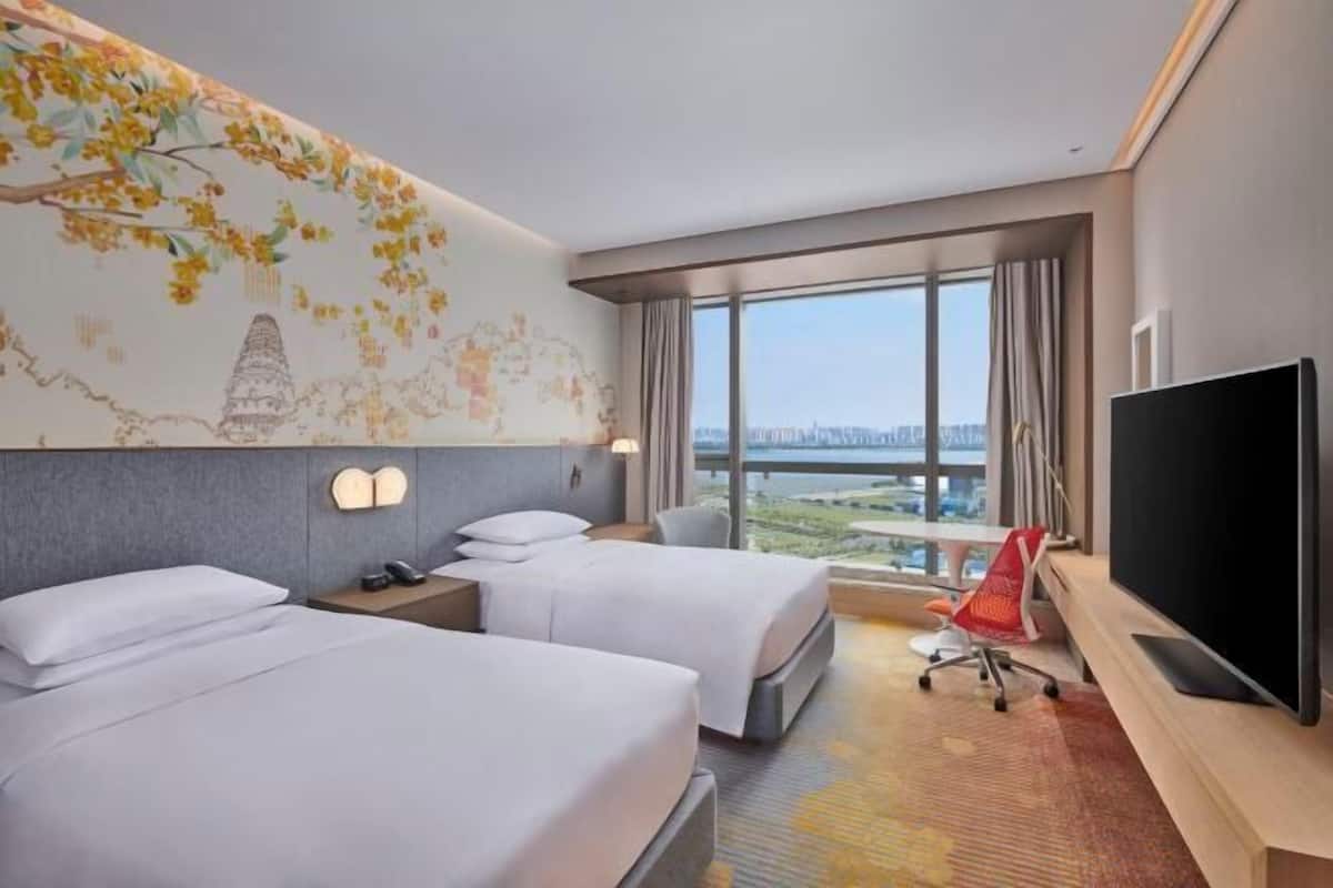 1 bedroom, in-room safe, bed sheets