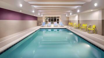 Una piscina techada
