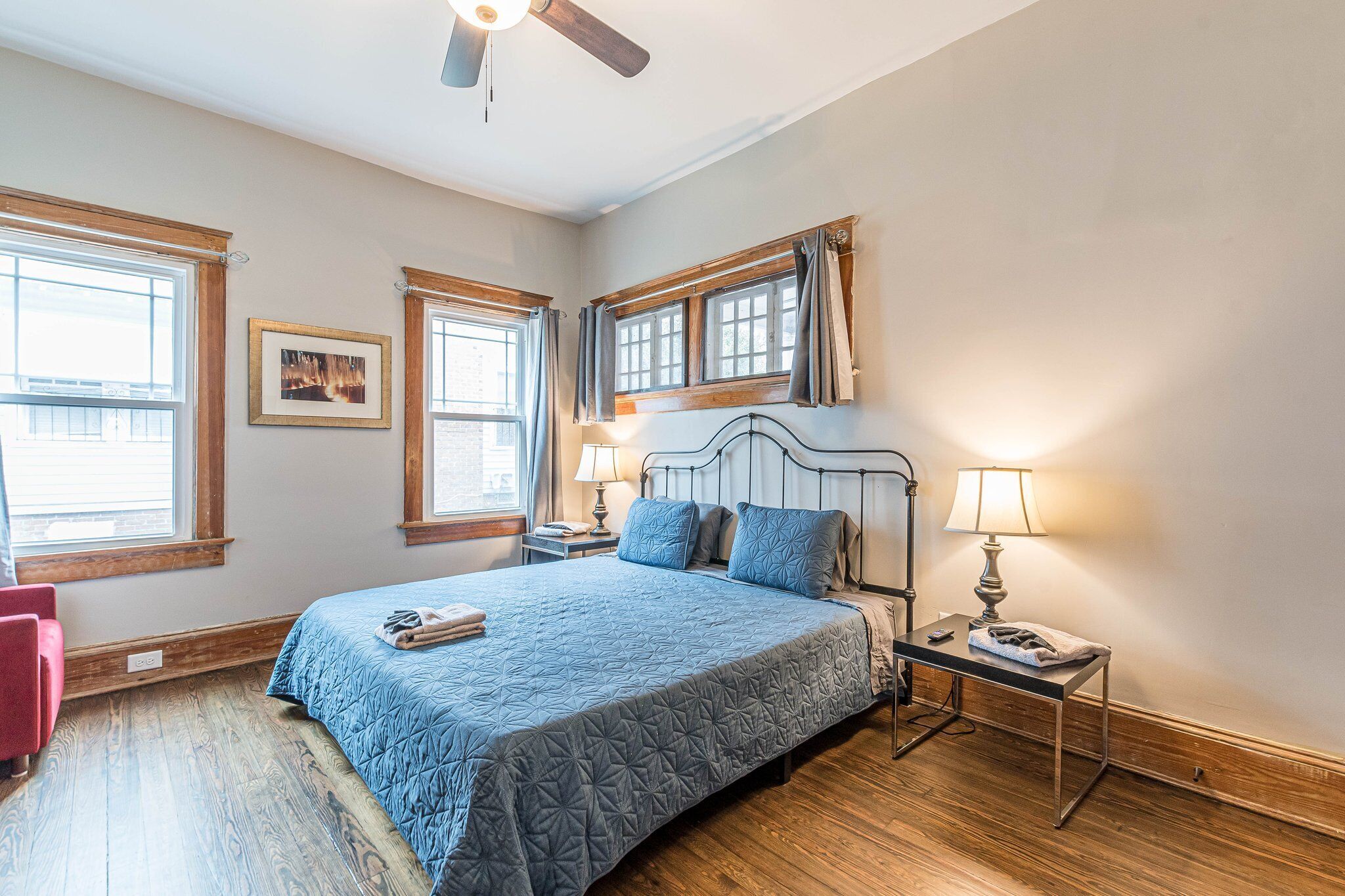 2 chambres, fer et planche à repasser, Wi-Fi gratuit, draps fournis