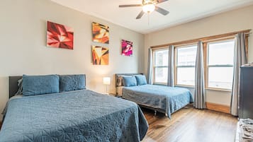 2 chambres, fer et planche à repasser, Wi-Fi gratuit, draps fournis