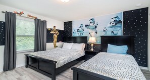 8 bedrooms, iron/ironing board, WiFi, bed sheets