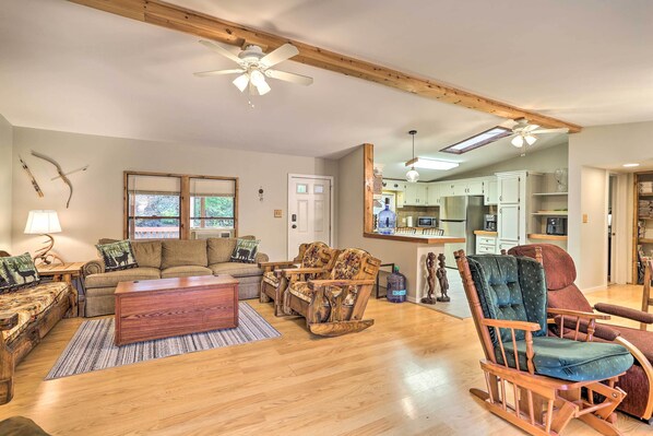 TV, fireplace, printers
