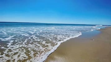 Ubicación a pie de playa y tumbonas