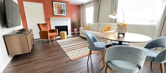 Family Friendly | Skiers Welcome | Sleeps 11 | Washer/Dryer | Smart TVs | Garage