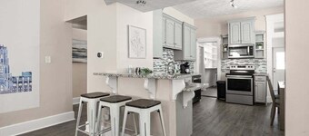Prime Location w/ Pool Table + King Bed, Sleeps 16+!