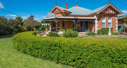 'Lauralla' by Your Innkeeper Mudgee