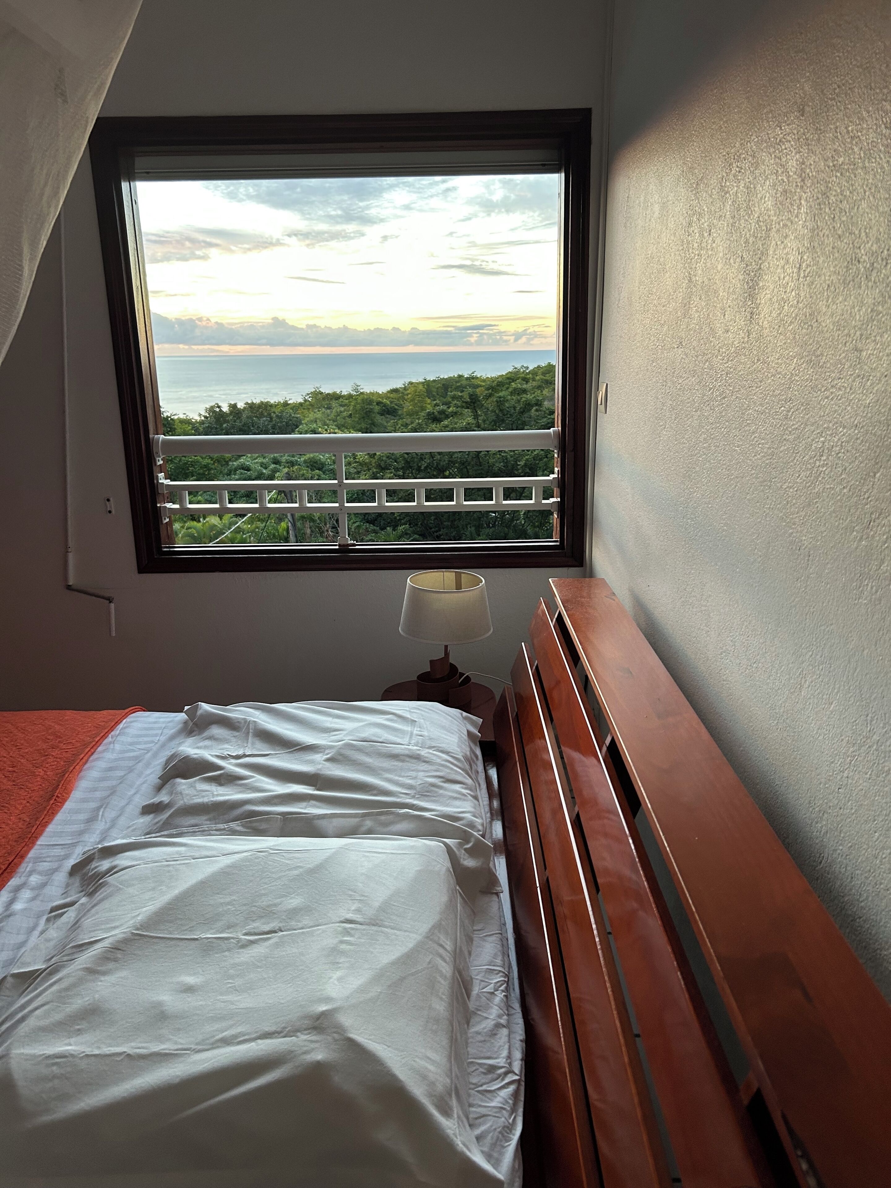 2 chambres, fer et planche à repasser, lit parapluie, Wi-Fi gratuit