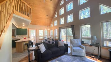 Smart TV, fireplace, video games