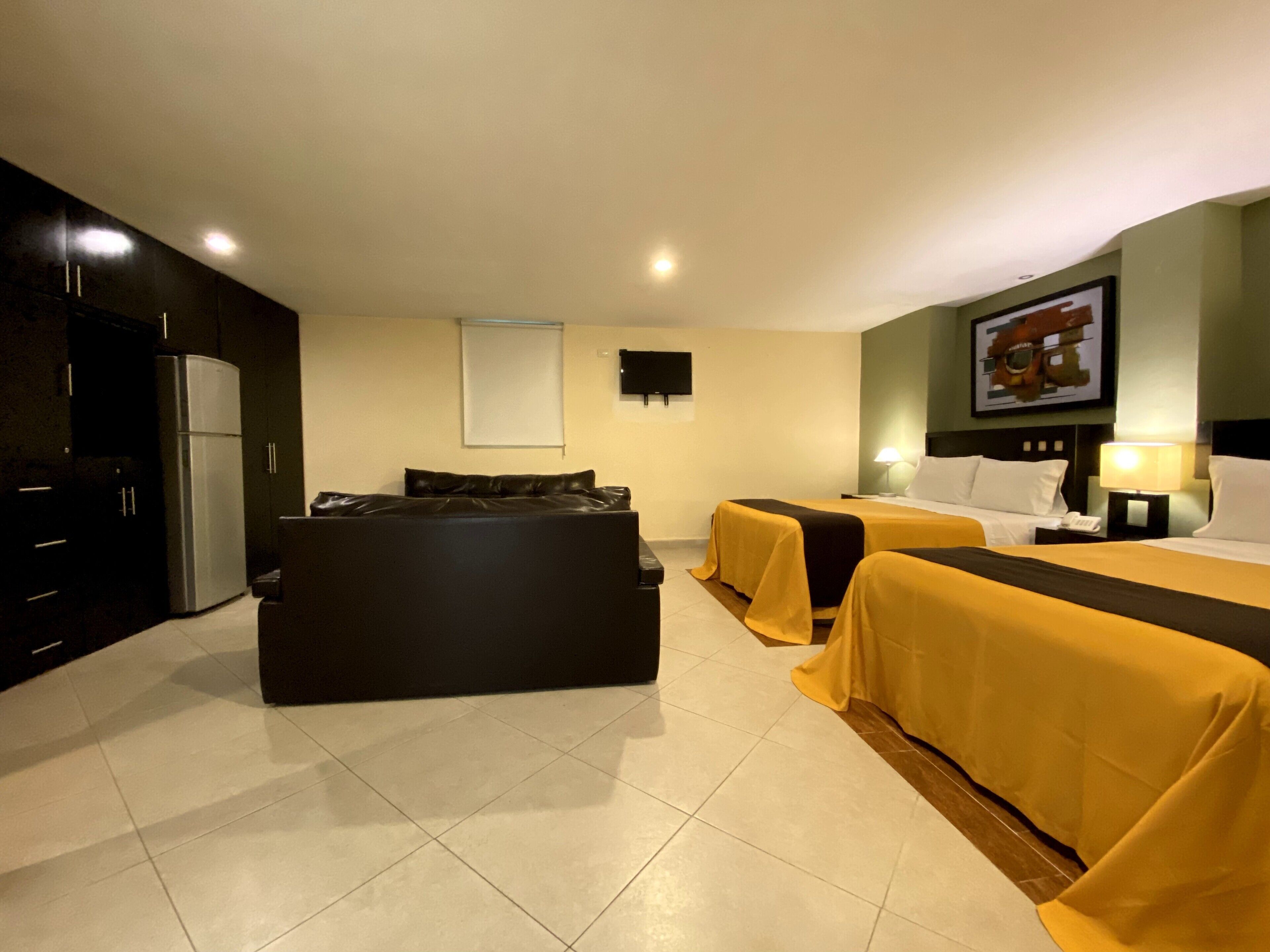 business room | desk, free wifi, bed sheets