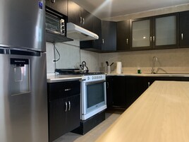 Exclusive Στούντιο-Σουίτα, 2 Υπνοδωμάτια | Ιδιωτική κουζίνα | Τραπεζαρίες