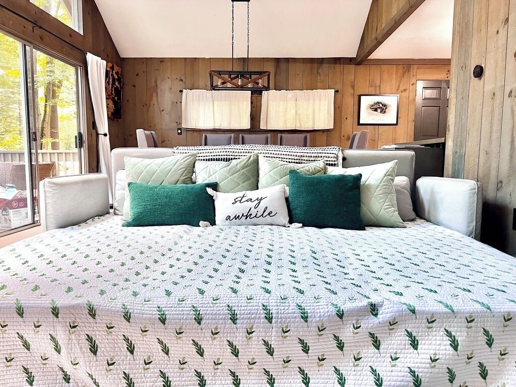 3 室のベッドルーム、アイロン / アイロン台、WiFi (無料)、ベッドシーツ