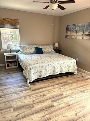 4 makuuhuonetta, vauvan matkasänky, ilmainen Wi-Fi, vuodevaatteet