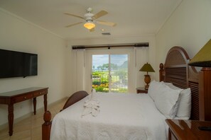 3 bedrooms, iron/ironing board, Internet, bed sheets