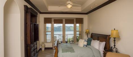 3 Schlafzimmer, Bügeleisen/Bügelbrett, Internetzugang, Bettwäsche