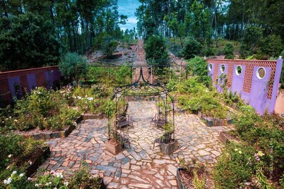 Charming Garden Retreat in Pedrogao Grande