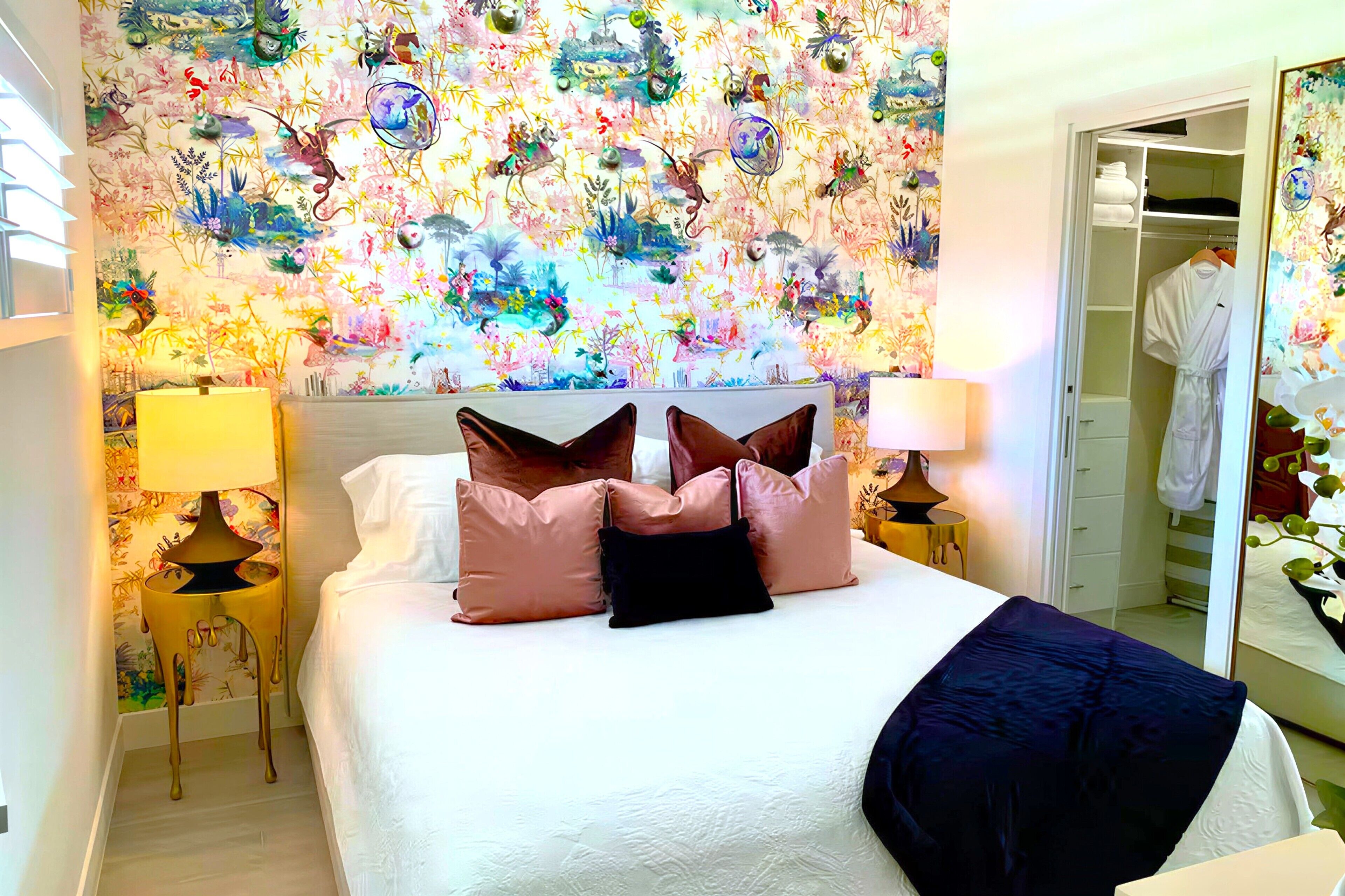 Premium Apartment, 1 King Bed with Sofa bed, Ensuite, Courtyard View | Premium bedding, individually decorated, individually furnished