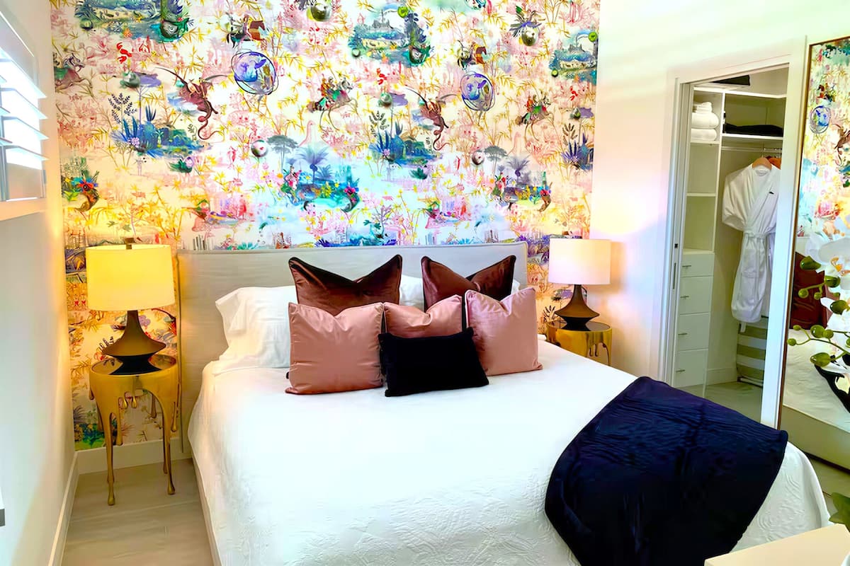 أغطية فراش متميزة وبديكورات فريدة لكل غرفة وطراز فريد لكل وحدة