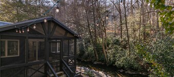 Anglers Cottage Fish off the deck Updated mountain cottage on the Middle Fork of the New River