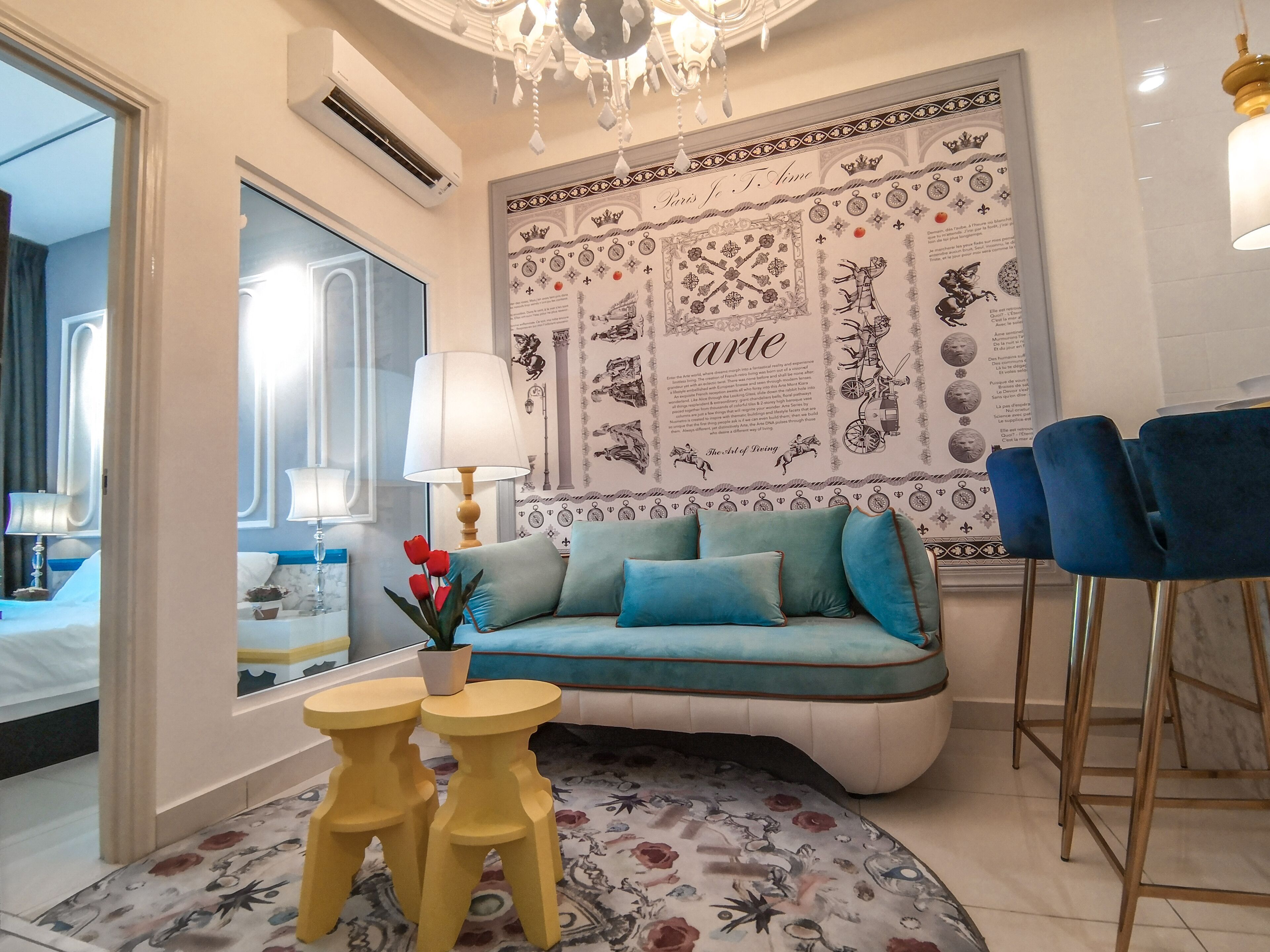 Blackout curtains, free WiFi, bed sheets