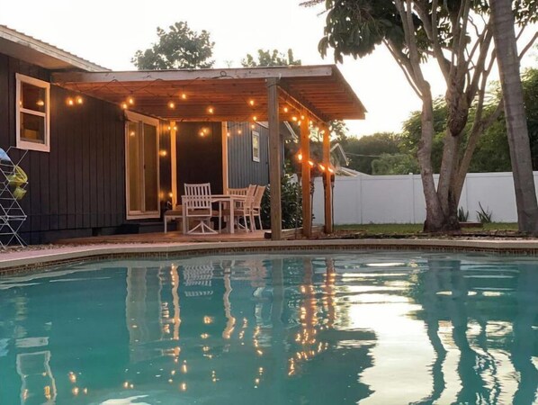 Outdoor pool, a heated pool