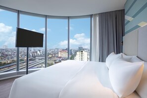Room, 1 King Bed with Sofa bed | Premium bedding, in-room safe, desk, laptop workspace