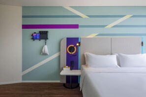 Premium bedding, in-room safe, desk, laptop workspace