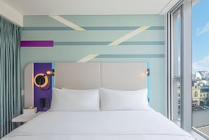 Premium bedding, in-room safe, desk, laptop workspace