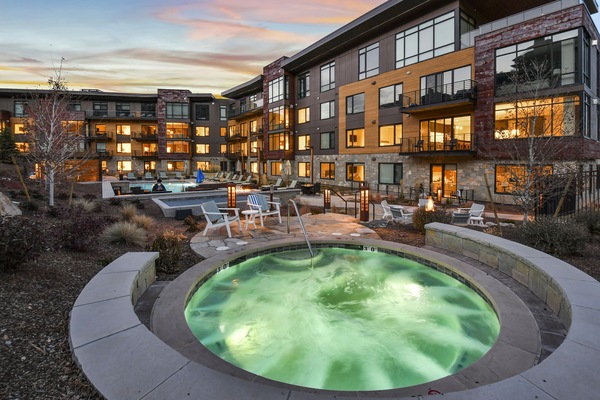 Hot Tub and Club Access