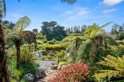 Upepo - The Garden Room - Cape Foulwind Studio