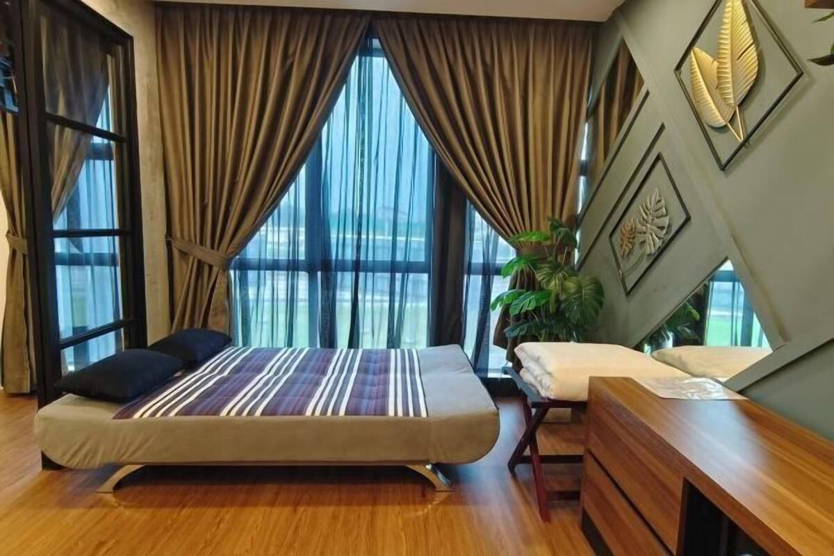 Premium bedding, free WiFi, bed sheets