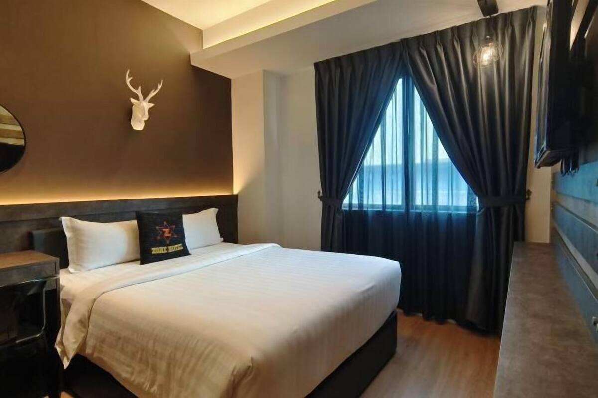 Premium bedding, free WiFi, bed sheets