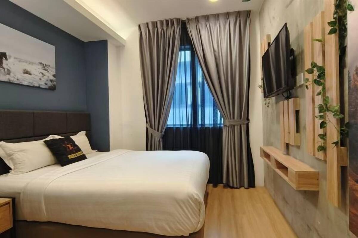 Premium bedding, free WiFi, bed sheets