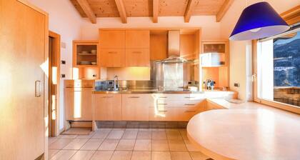 Ferienwohnung "La Pratolina Attico" mit Bergblick & Balkon