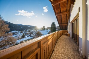 Property grounds - Apartment "La Pratolina Attico" with Mountain View & Balcony (Castello - Molina di Fiemme)