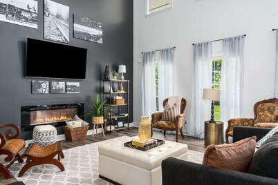 Cahaba Cabana - Spacious 4BR Home w/ Fenced Yard