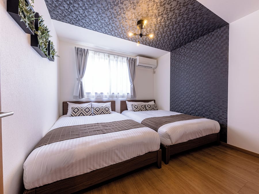 Rumah Basic | 3 kamar tidur, Wi-Fi gratis, dan seprai linen