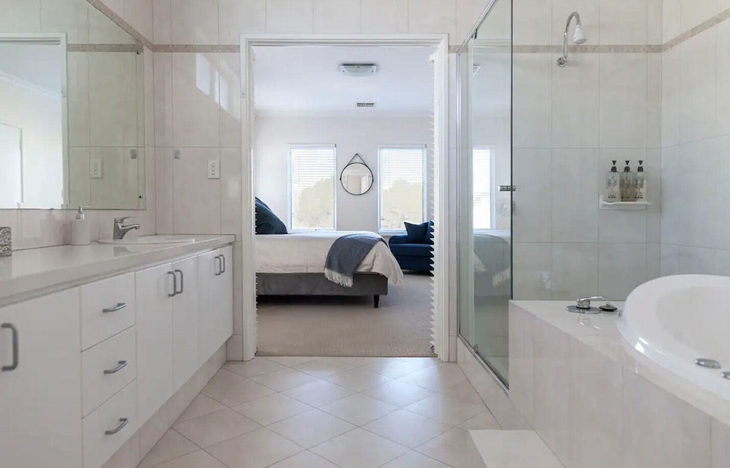 Bathtub, jetted bath, hair dryer, towels