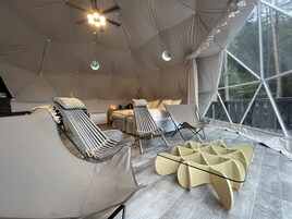 开间, 无烟房, 山景 (Luxury Dome Mercury 6 Beds Allow Pet) | 高档床上用品、羽绒被、迷你吧、免费 WiFi