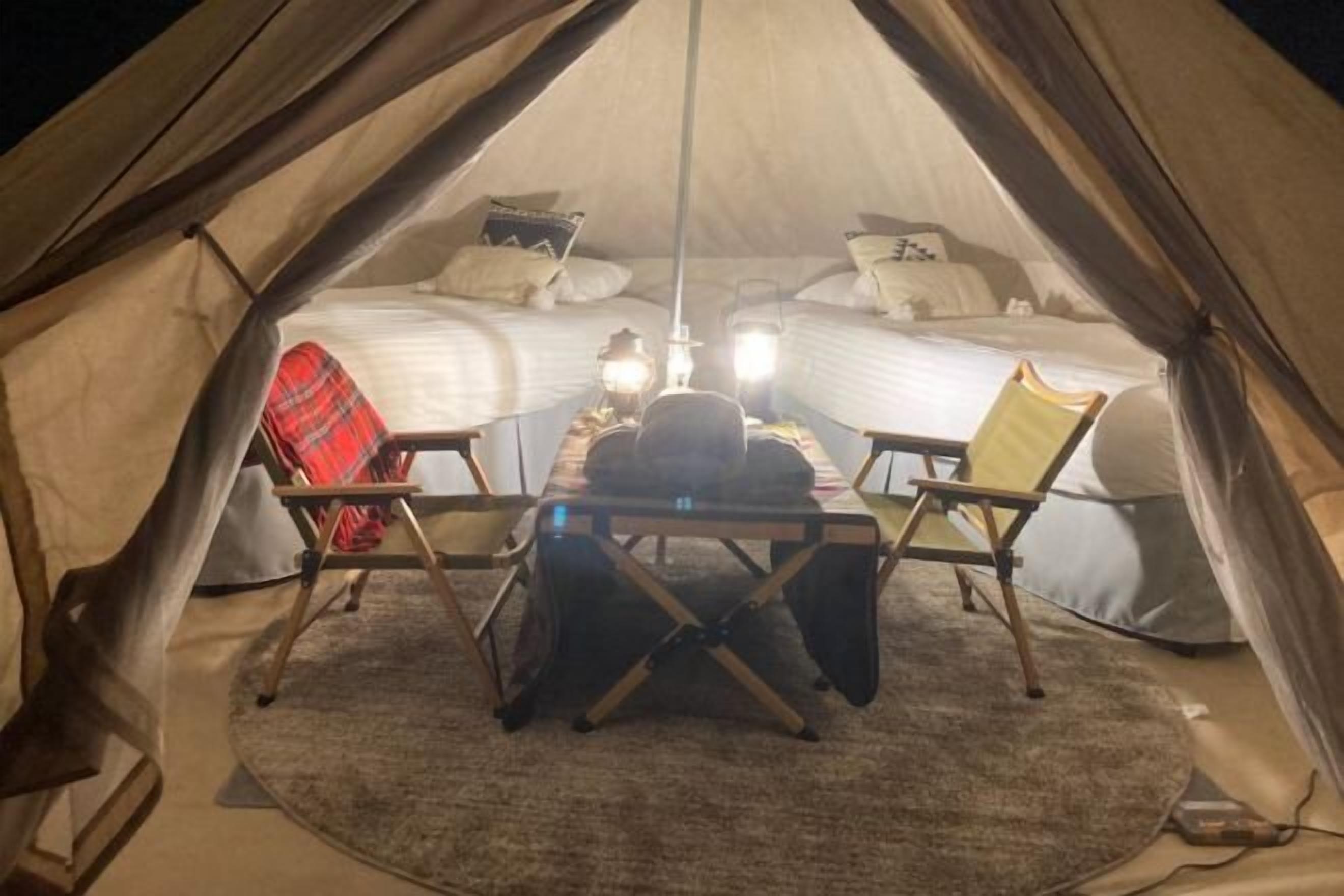 Hochwertige Bettwaren, Daunenbettdecken, Minibar, kostenloses WLAN