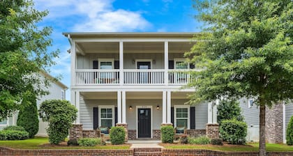 The Hillsboro House - Family Friendly with 4 BR