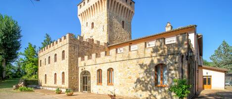 숙박 시설 정면