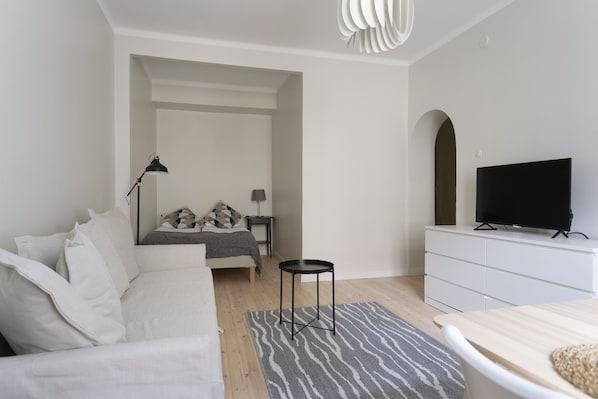 Comfort Apartment | Iron/ironing board, free WiFi, bed sheets