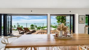 Dining - Belle Escapes Trinity Blue Oceanview Home (Trinity Beach)