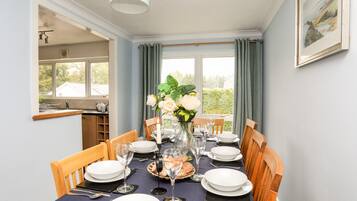 Cottage | Interior