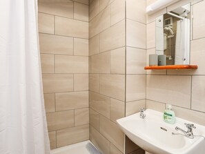 Cottage | Bathroom