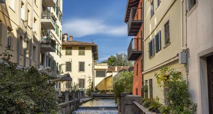GuestHost - OTTO HOUSE - Udine Castle Cozy Flat x4