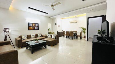 BluO 2BHK @ Greater Kailash Lift, Balcony, Parking