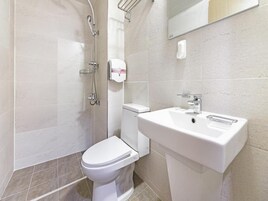 1 bedroom, WiFi (free)